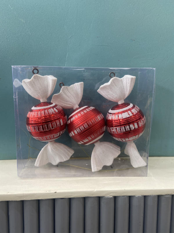 3in1 red & white candy ornament