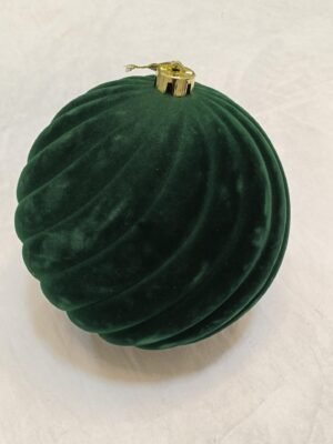 WhatsApp Image 2026-08-13 at 05.47.40 20cm green velvet ball